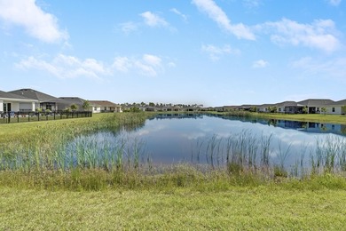 Better than new! CHARMING VILLA on a LAKE FRONT LOT in the - photo 43