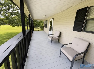 Enjoy the perfect blend of space, privacy, and convenience with - photo 6