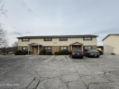 Fort Loudoun Lake Home Sale Pending in Louisville Tennessee