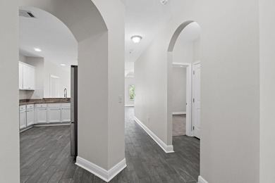 Welcome to this beautifully maintained 3-bedroom, 2-bath home - photo 11