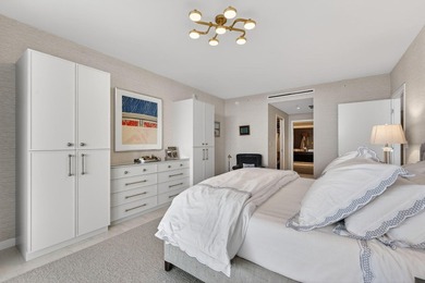 Premium flow through residence bespoke touches throughout. Large - photo 17