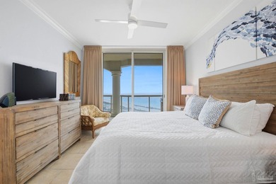 Floor-to-ceiling glass, a private balcony with a built-in grill - photo 18