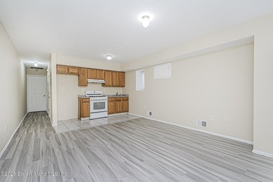 Rare opportunity for investor or end user to own a spacious - photo 18