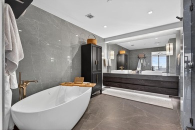 Premium flow through residence bespoke touches throughout. Large - photo 21