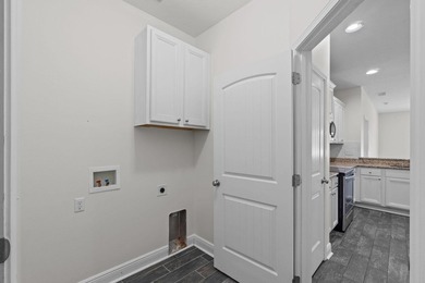 Welcome to this beautifully maintained 3-bedroom, 2-bath home - photo 24