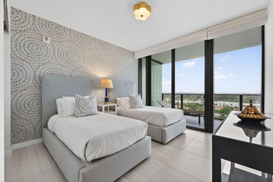 Premium flow through residence bespoke touches throughout. Large - photo 25