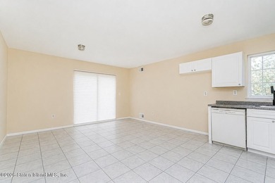 Rare opportunity for investor or end user to own a spacious - photo 27