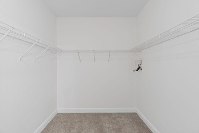 Welcome to this beautifully maintained 3-bedroom, 2-bath home - photo 32