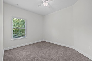 Welcome to this beautifully maintained 3-bedroom, 2-bath home - photo 33