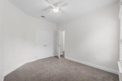 Welcome to this beautifully maintained 3-bedroom, 2-bath home - photo 34