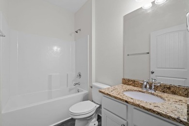 Welcome to this beautifully maintained 3-bedroom, 2-bath home - photo 35