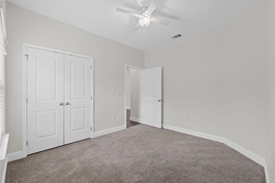 Welcome to this beautifully maintained 3-bedroom, 2-bath home - photo 37
