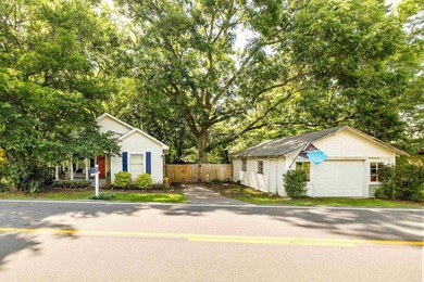 Lake Maumelle Home For Sale in Roland Arkansas