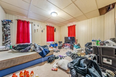 INVESTOR OPPORTUNITY - Huge up/down duplex with upper unit - photo 10
