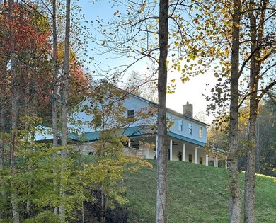 Serene elegance w/67.672 surveyed acres, approx. 5 miles from - photo 3