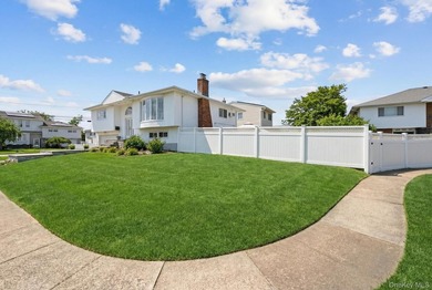 We invite you to explore 341 Green Court, a renovated gem - photo 2