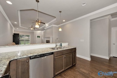 Low maintenance living in an active community! Single level - photo 9