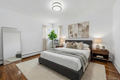 We invite you to explore 341 Green Court, a renovated gem - photo 10