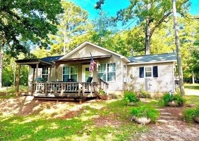 (private lake, pond, creek) Home For Sale in Eatonton Georgia