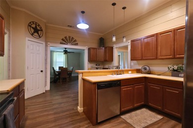 Charming Downtown Alba Home with Historic Character & Modern - photo 7