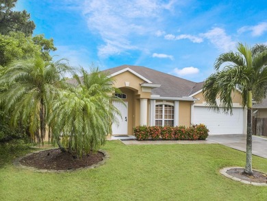 Perfect Package Of Space, Style, And Comfort. This home consist - photo 2