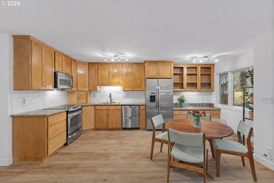 At the Heart of Portland's Cultural District - This condo places