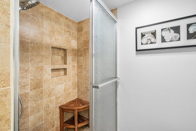Light and bright south-facing condo just steps to the beach and - photo 20