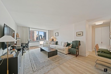 Hudson River Condo For Sale in New York (Manhattan) New York
