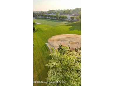 A first floor garden condo in Foxwood Square that comes with the - photo 15