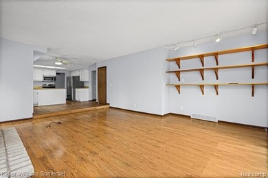 Nestled on nearly 2 acres of beautifully maintained property - photo 33