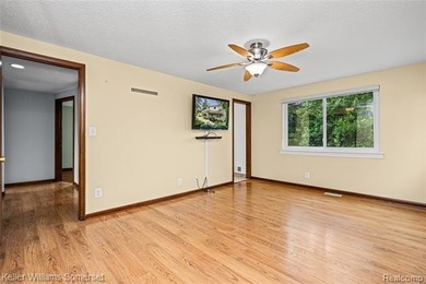 Nestled on nearly 2 acres of beautifully maintained property - photo 47