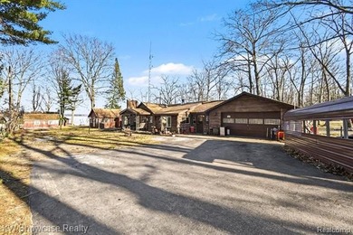 ***HUBBARD LAKE*** West Shore Lakefront Investment Opportunity - photo 5