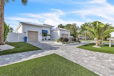 Welcome to the beach HAVEN...This coastal modern home sits - photo 2
