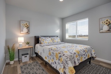 Income~producing 6~unit multifamily property with a balanced - photo 15