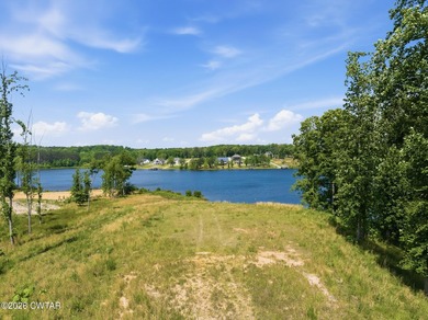 Large waterfront lot on Lake Halford, 3+ acres, with no HOA or - photo 16