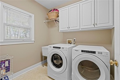 PRICE IMPROVEMENT - Welcome home to this beautifully maintained - photo 18