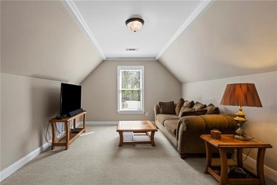 PRICE IMPROVEMENT - Welcome home to this beautifully maintained - photo 22