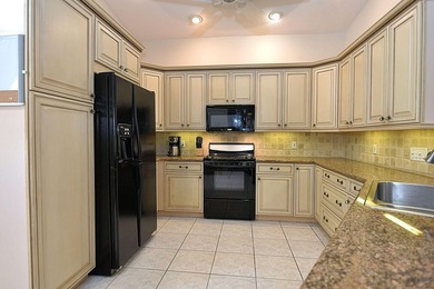 Nestled on the preserve in Marlwood Estates, this rarely - photo 6