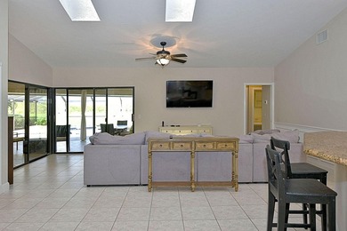 Nestled on the preserve in Marlwood Estates, this rarely - photo 9