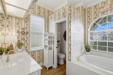 Under contract-accepting backup offers. Located in one of SE - photo 32