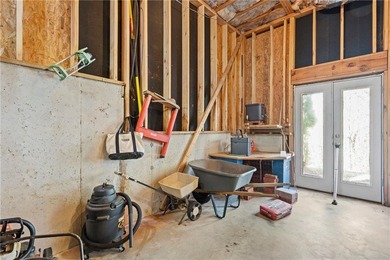 PRICE IMPROVEMENT - Welcome home to this beautifully maintained - photo 39