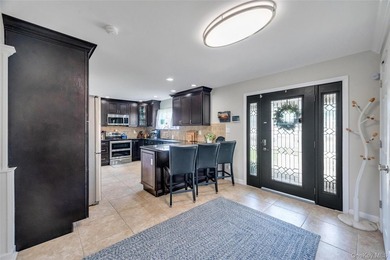 Welcome to this charming and spacious 4-bedroom, 2-bathroom - photo 5