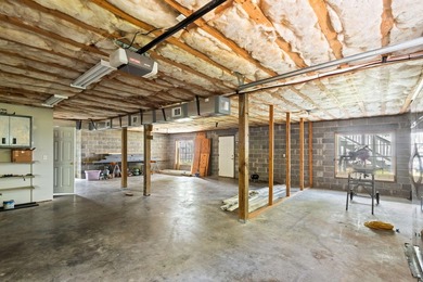 Welcome to the perfect family home in the desirable Bay Harbour - photo 49
