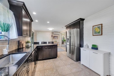 Welcome to this charming and spacious 4-bedroom, 2-bathroom - photo 9