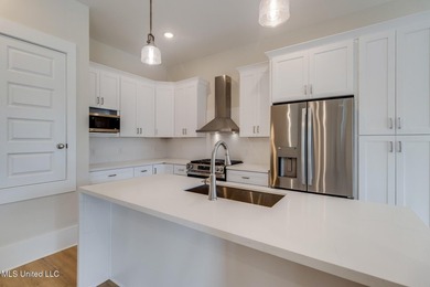 Welcome to your dream home! This 2-story cottage boasts 3 - photo 5