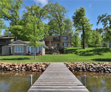 Lake Home For Sale in Nisswa, Minnesota