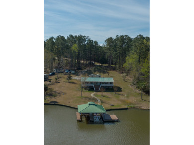 Lake Sinclair Home Under Contract in Sparta Georgia