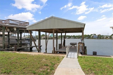 There are NO restrictions on renting this home. Can be rented - photo 18
