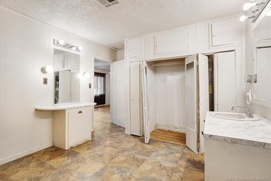 Welcome to 115 Main Street, Hendrix, OK-a true gem in the heart - photo 20