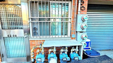 Two 3-family-house for sale as a package. Prime location! - photo 1